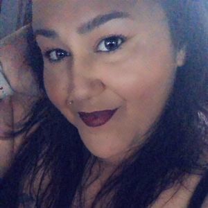 Meet your Posher, Raquel